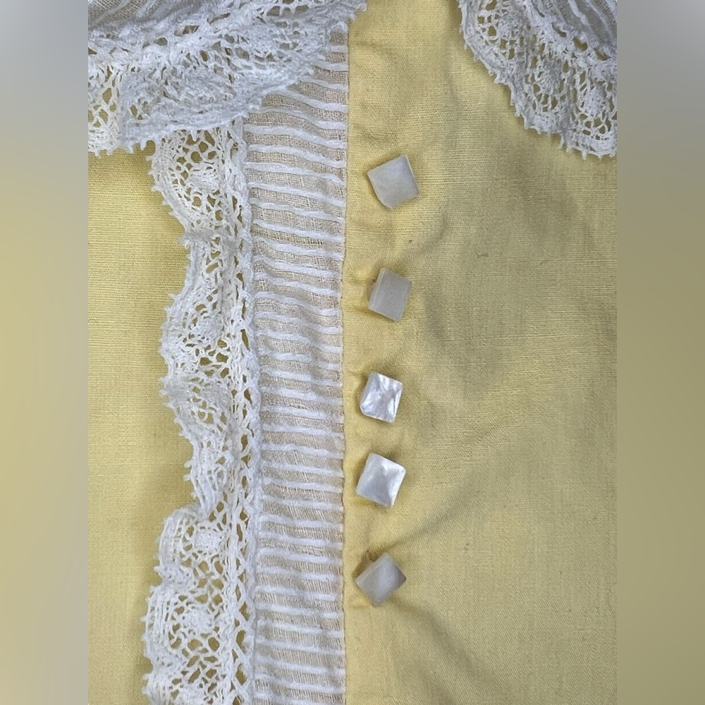 Miss L. Brogan Inc. New York Vintage Yellow Lace Cotton Romper Pearl Button Snap - Picture 11 of 15
